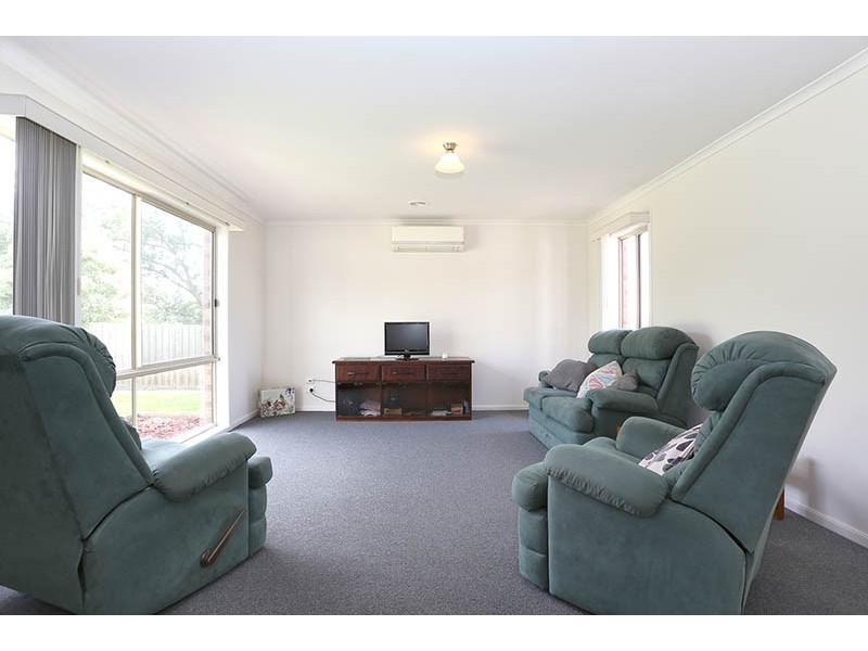 1 Vivian Court, Drouin VIC 3818