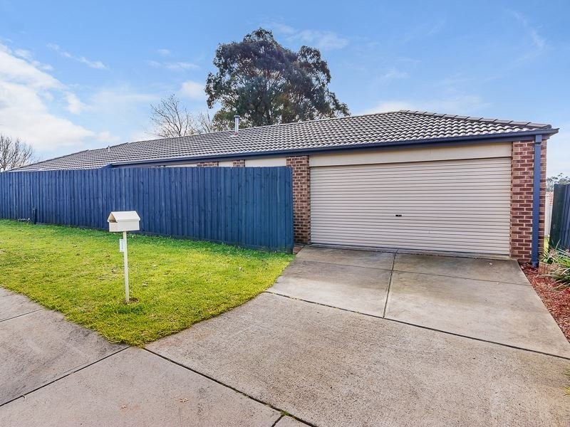 1 Vivian Court, Drouin VIC 3818