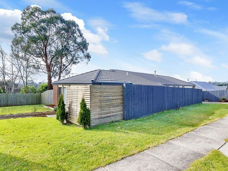 1 Vivian Court, Drouin VIC 3818