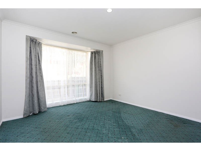 74 The Boulevard, Narre Warren South VIC 3805