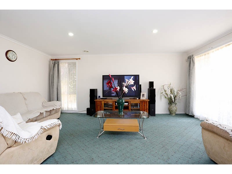 74 The Boulevard, Narre Warren South VIC 3805