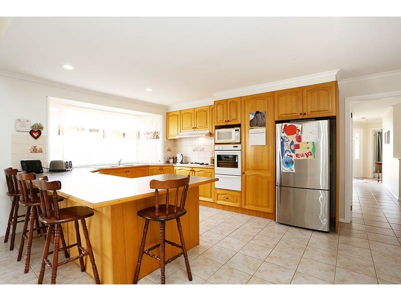 74 The Boulevard, Narre Warren South VIC 3805