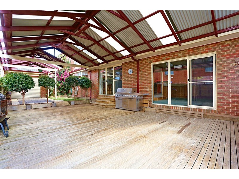 74 The Boulevard, Narre Warren South VIC 3805