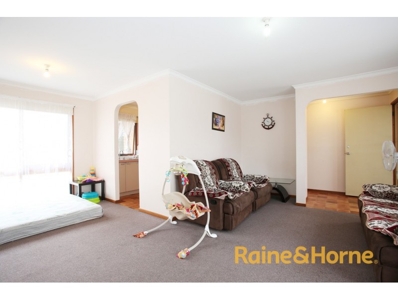 8 Fleetwood Drive, Narre Warren VIC 3805