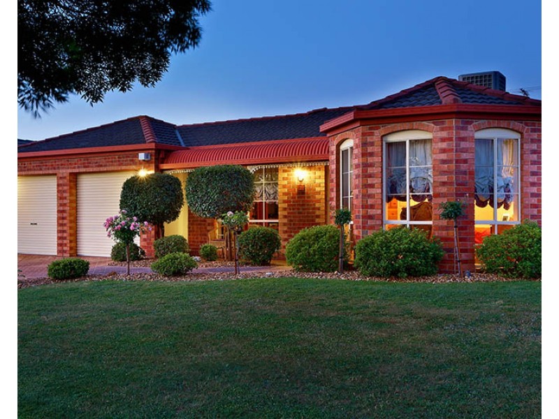 2 Lennon court, Narre Warren South VIC 3805