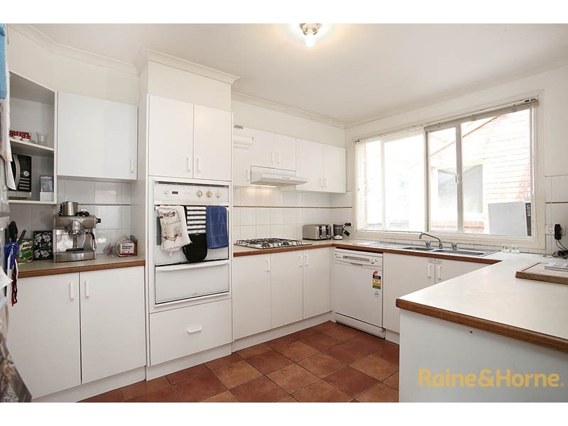 8 Gingham Place, Berwick VIC 3806