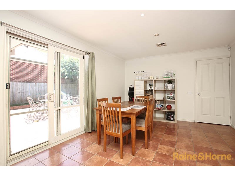8 Gingham Place, Berwick VIC 3806