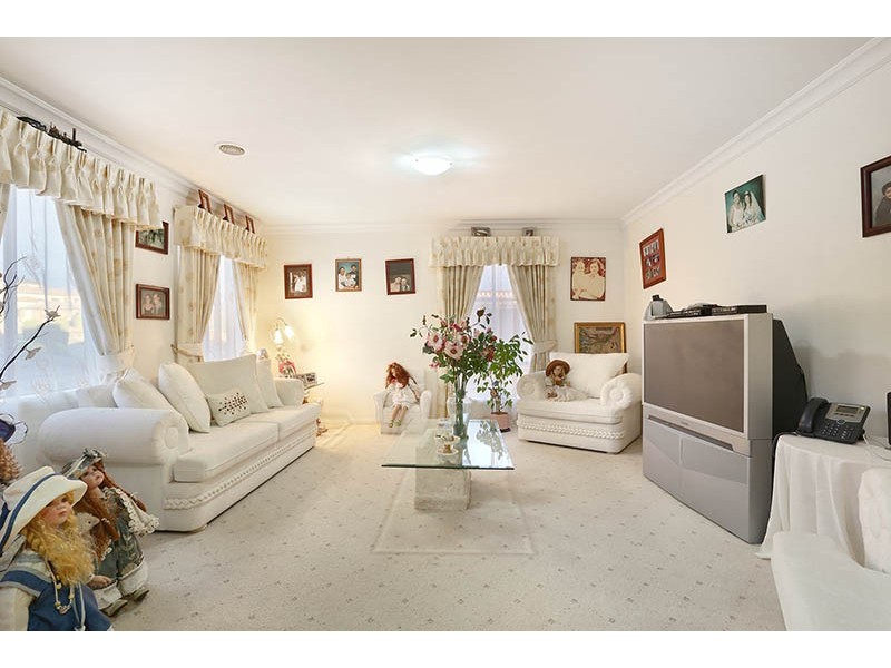 109 Montbrae Circuit, Narre Warren North VIC 3804