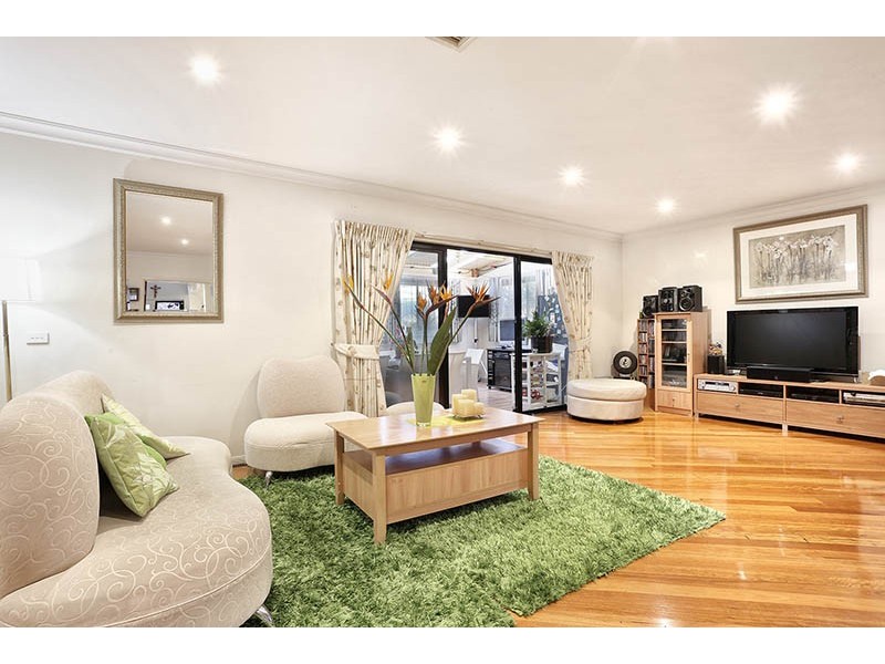 109 Montbrae Circuit, Narre Warren North VIC 3804