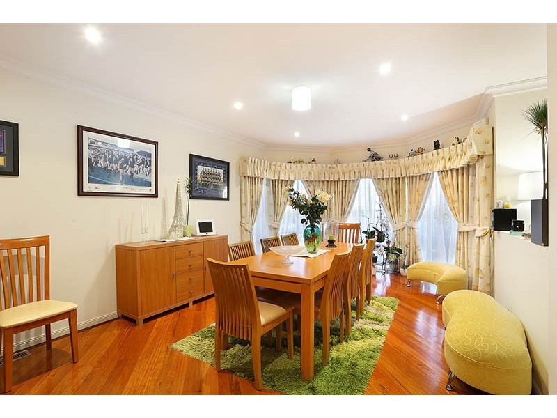 109 Montbrae Circuit, Narre Warren North VIC 3804