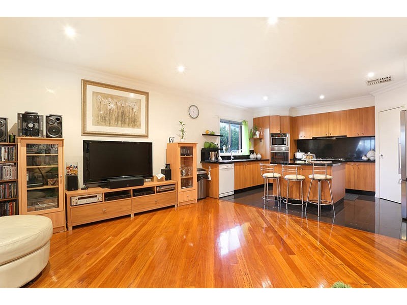 109 Montbrae Circuit, Narre Warren North VIC 3804