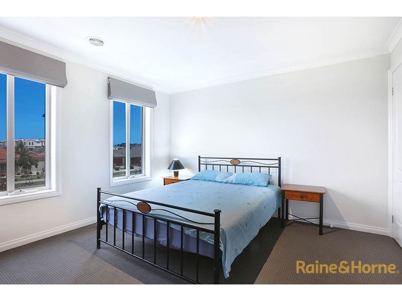 46 Mountainview Boulevard, Cranbourne North VIC 3977