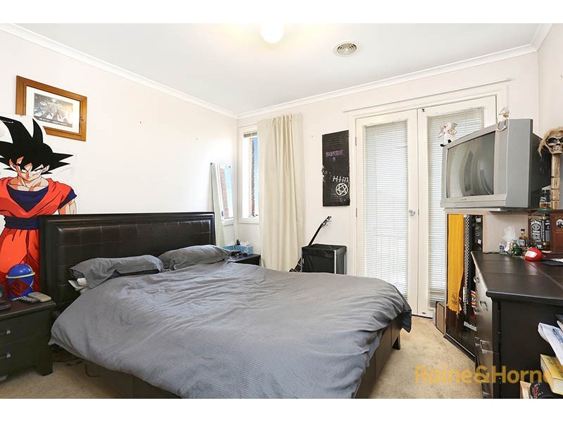 32 Amhurst Drive, Narre Warren South VIC 3805
