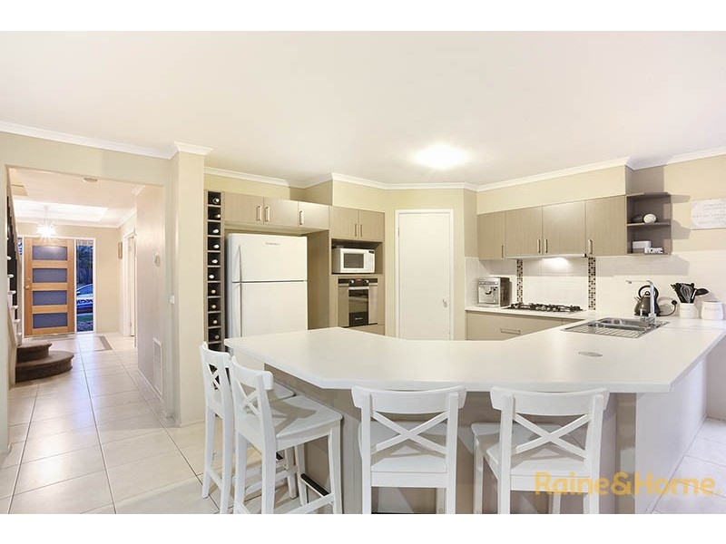 14 Eastbourne Way, Narre Warren South VIC 3805