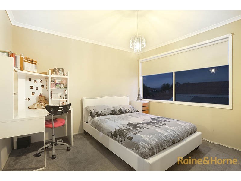 14 Eastbourne Way, Narre Warren South VIC 3805