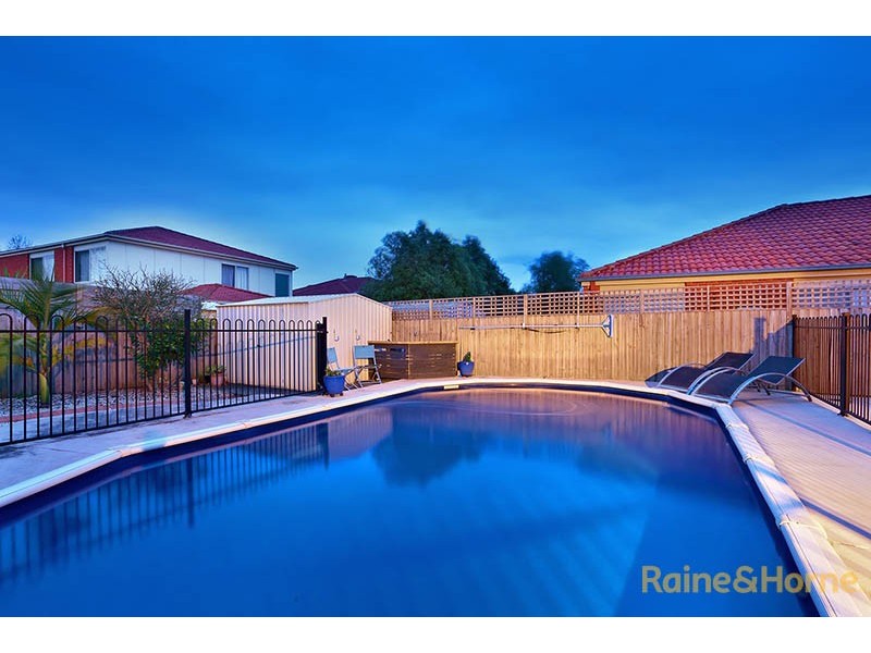 14 Eastbourne Way, Narre Warren South VIC 3805