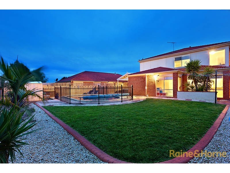 14 Eastbourne Way, Narre Warren South VIC 3805