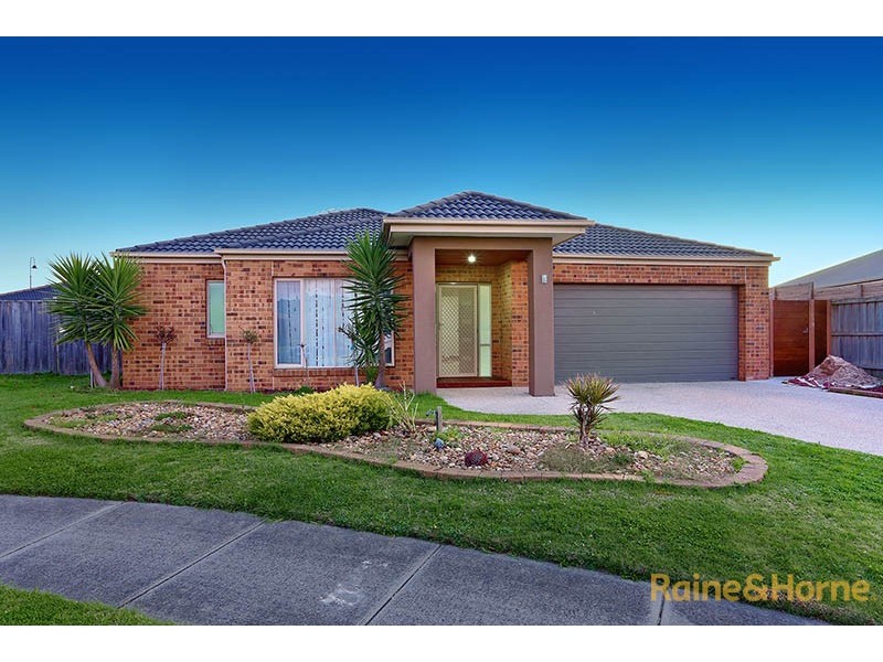 5 Danby Court, Cranbourne North VIC 3977