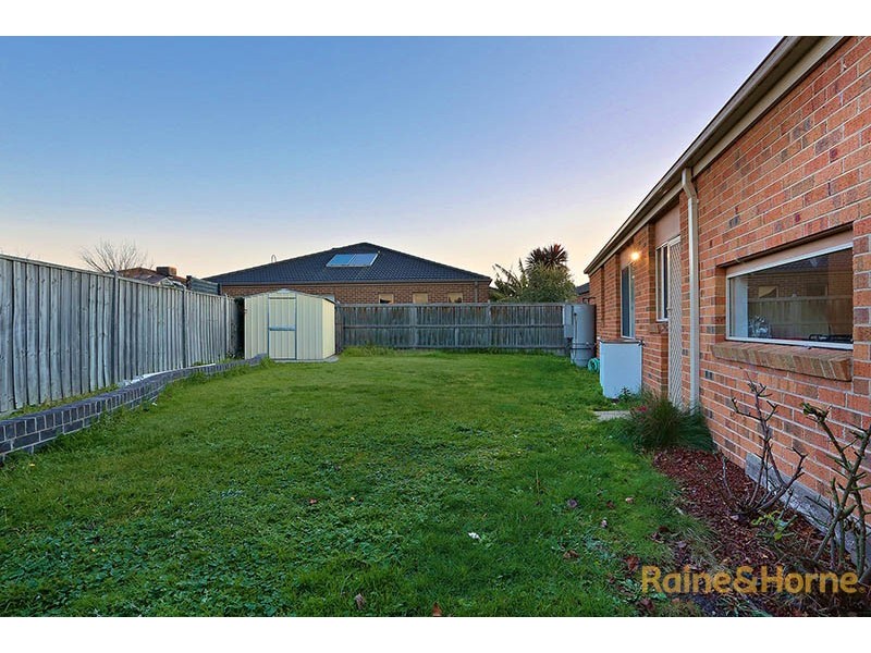 5 Danby Court, Cranbourne North VIC 3977