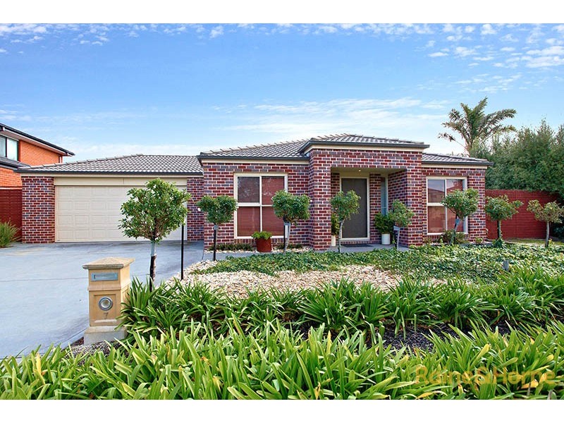 7 Abbey Road, Narre Warren South VIC 3805