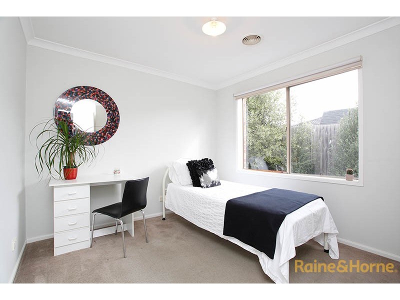 7 Abbey Road, Narre Warren South VIC 3805