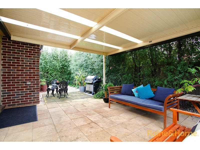 7 Abbey Road, Narre Warren South VIC 3805