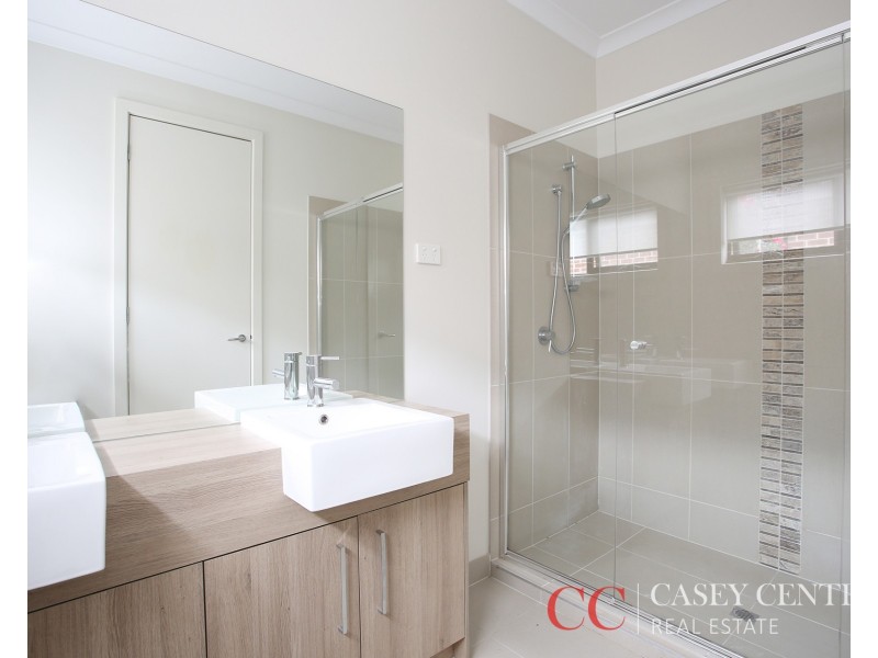 7 Pasadena Boulevard, Clyde VIC 3978