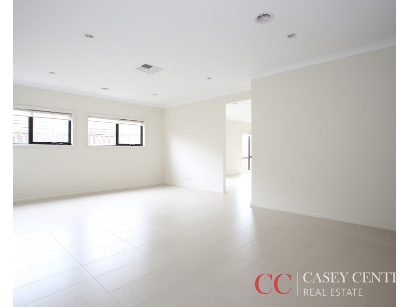 7 Pasadena Boulevard, Clyde VIC 3978