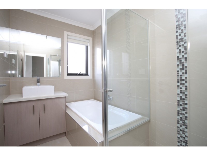 87B Power Avenue, Chadstone VIC 3148