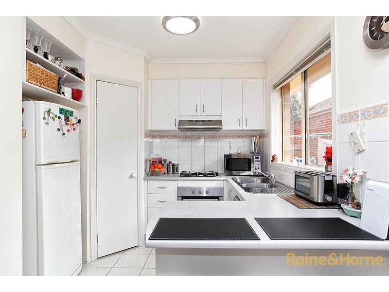 10 Bewley Way, Berwick VIC 3806