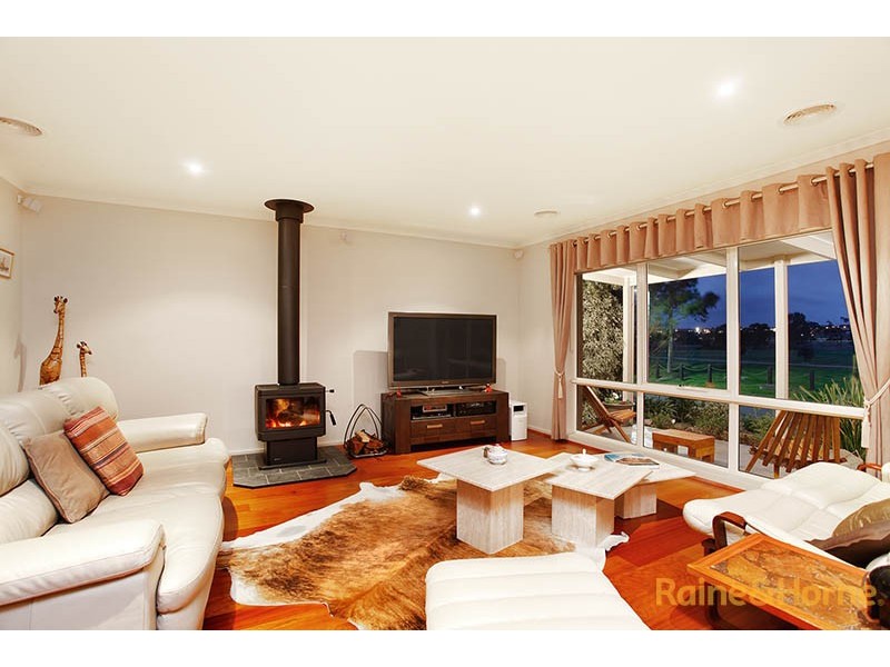 27 The Esplanade, Narre Warren South VIC 3805