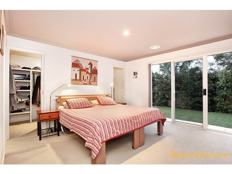 27 The Esplanade, Narre Warren South VIC 3805