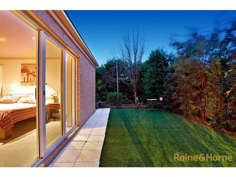 27 The Esplanade, Narre Warren South VIC 3805