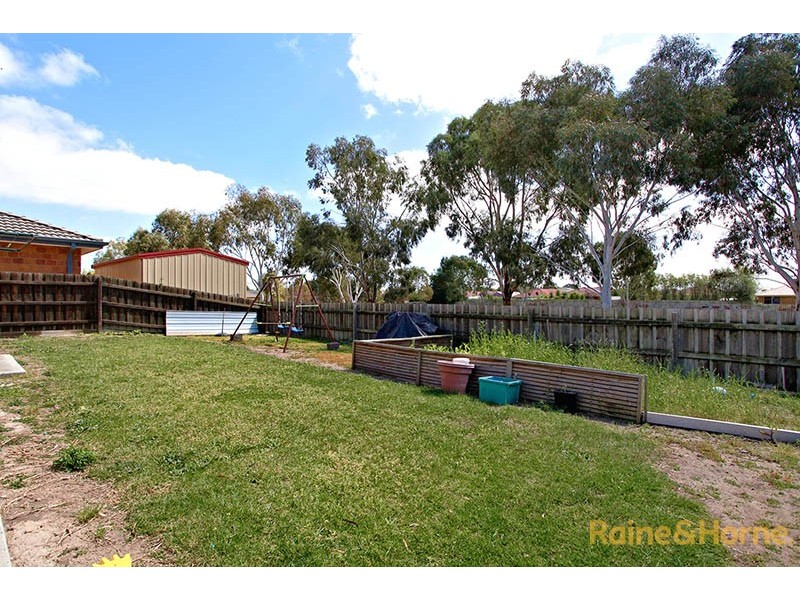19 Redwood Avenue, Hampton Park VIC 3976