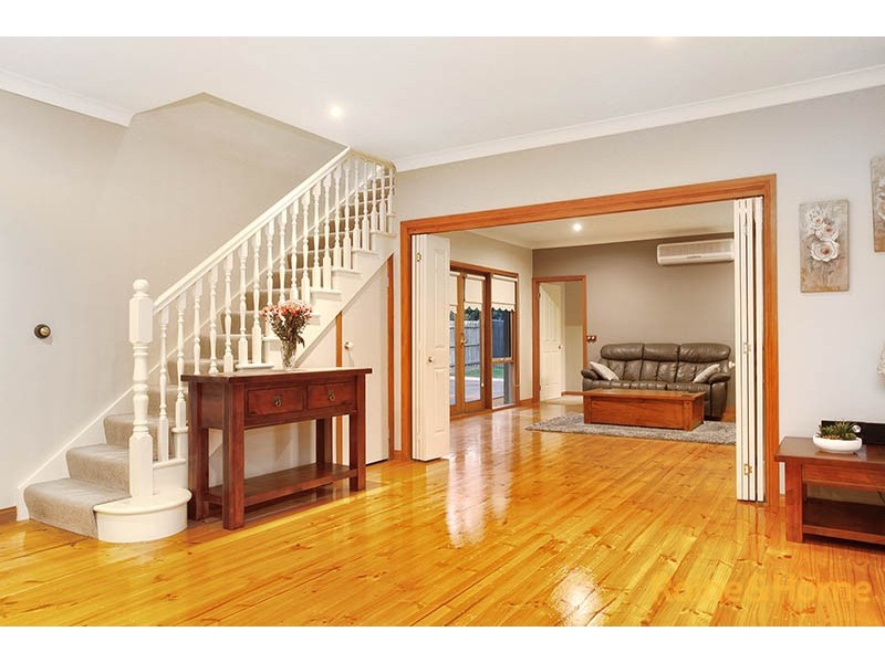 10 Peppertree Avenue, Narre Warren South VIC 3805