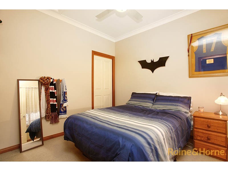 10 Peppertree Avenue, Narre Warren South VIC 3805