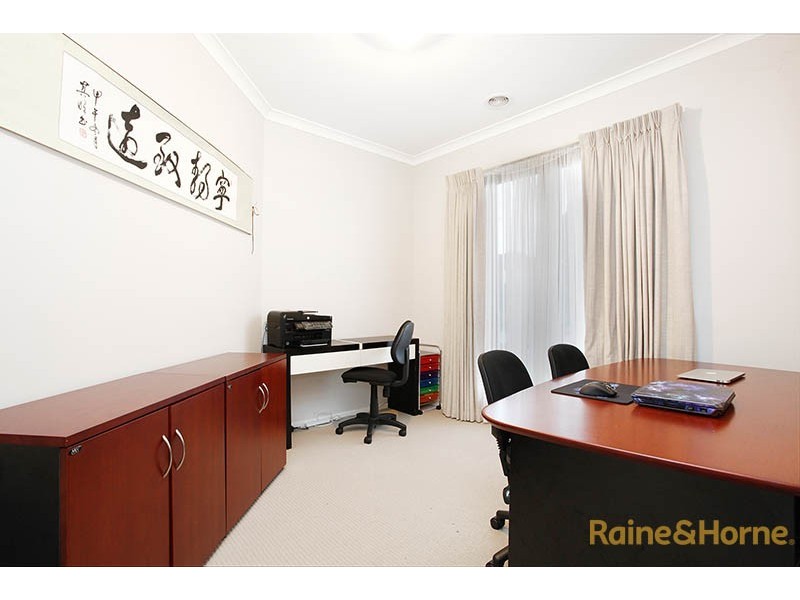 28 Skipperstone Glen, Narre Warren South VIC 3805