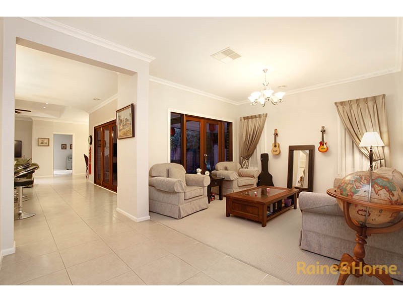 28 Skipperstone Glen, Narre Warren South VIC 3805