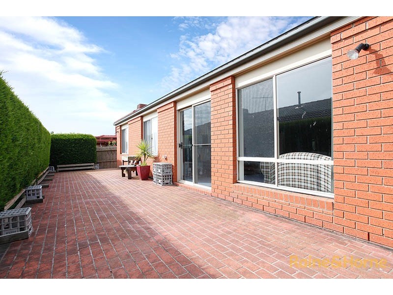 10 Oliver Court, Narre Warren South VIC 3805