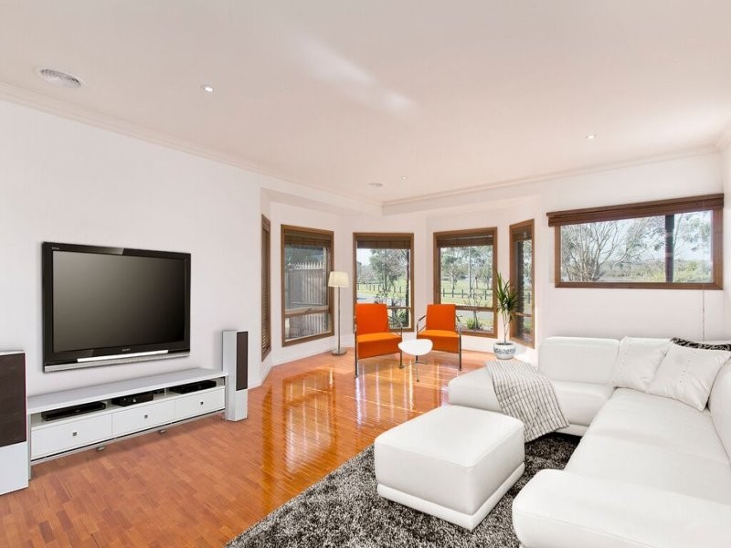 5 The Esplanade, Narre Warren South VIC 3805