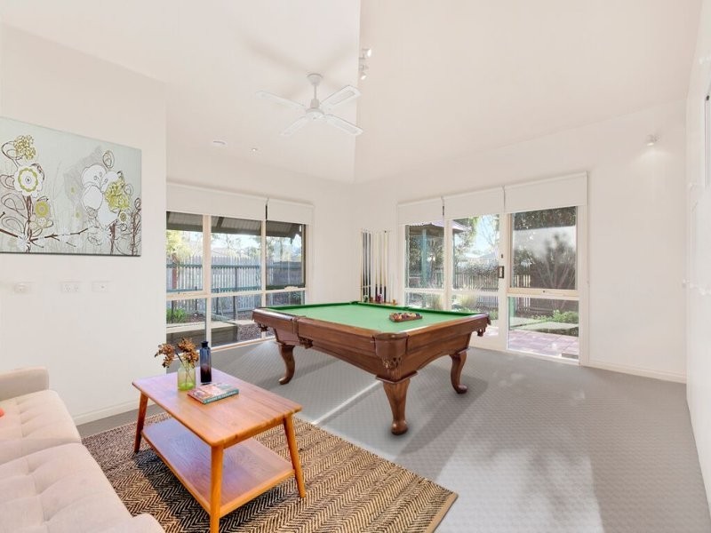 5 The Esplanade, Narre Warren South VIC 3805