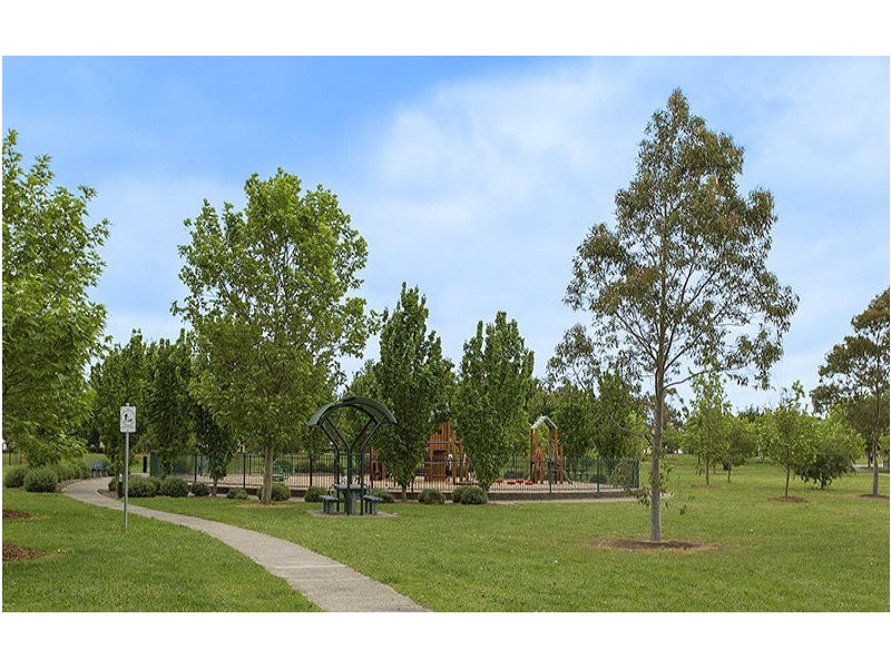 5 The Esplanade, Narre Warren South VIC 3805
