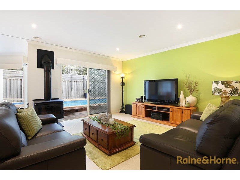 8 View Park Circuit, Narre Warren South VIC 3805