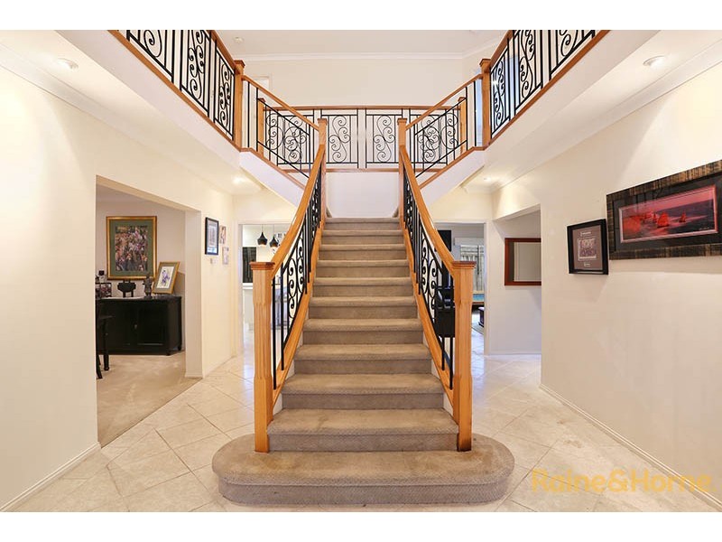 8 View Park Circuit, Narre Warren South VIC 3805