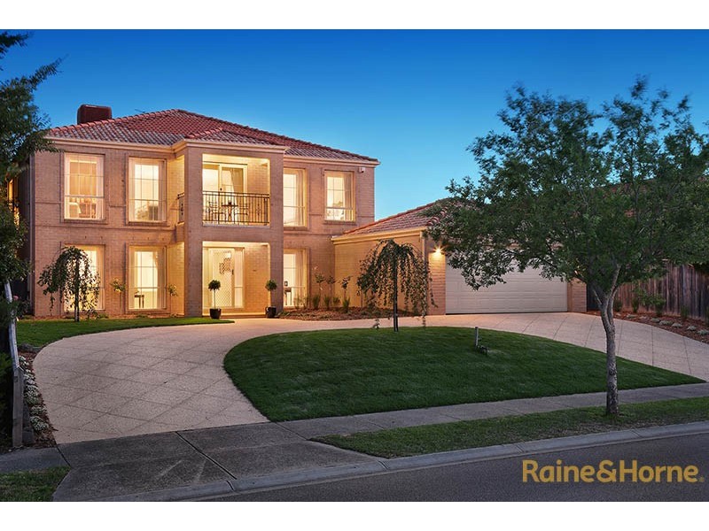 8 View Park Circuit, Narre Warren South VIC 3805