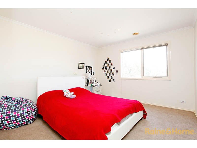 15 Hickory Drive, Narre Warren South VIC 3805