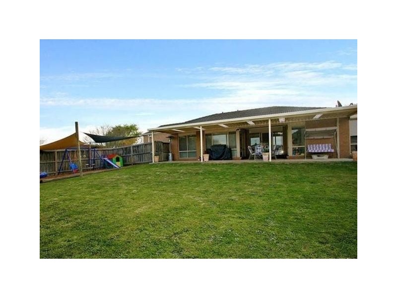 13 Amos Court, Narre Warren South VIC 3805