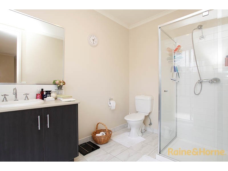 4 Cherrywood Way, Narre Warren South VIC 3805