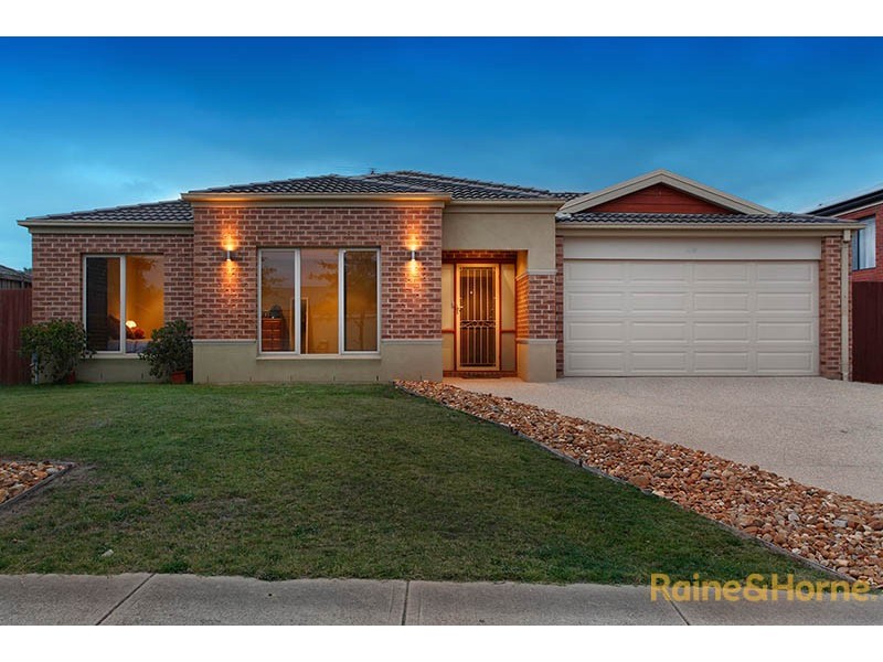 28 Vert Avenue, Narre Warren South VIC 3805