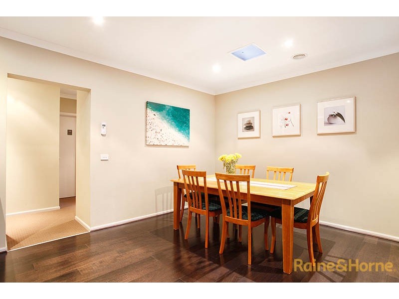 28 Vert Avenue, Narre Warren South VIC 3805